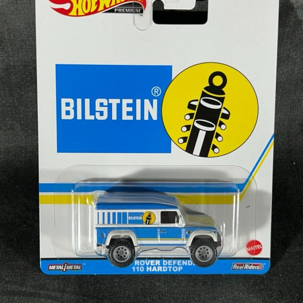 Mattel Hot Wheels Bilstein Rover Defender 110 Hardtop - Blue and White